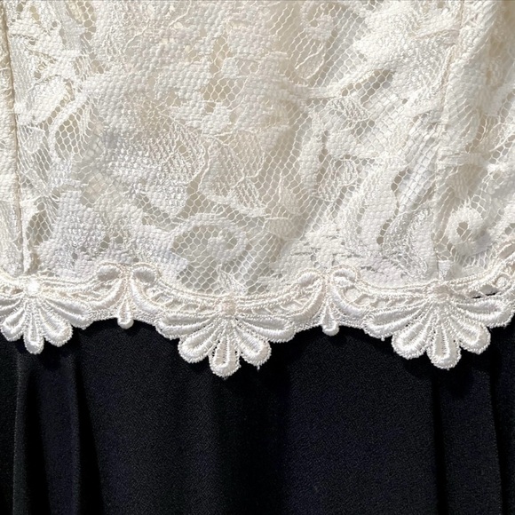 Jessica McClintock Black & Cream Lace Dress.  Size: 7/8 - Picture 8 of 10
